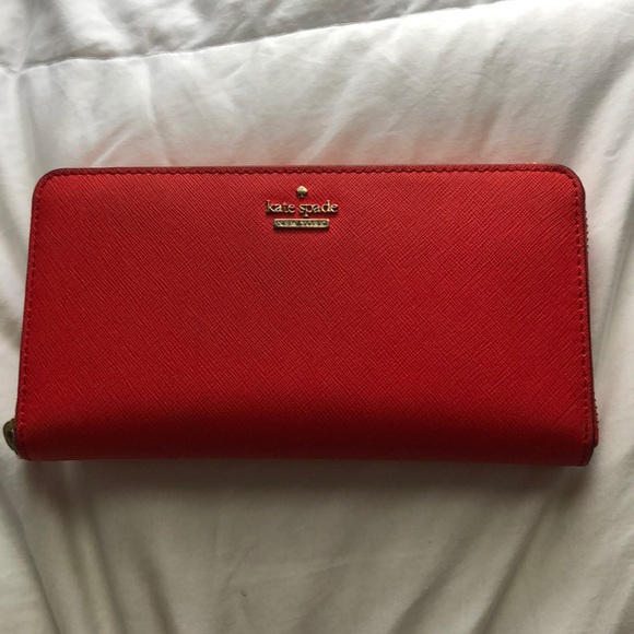 kate spade heirloom red wallet